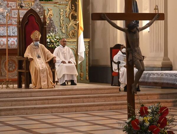 En mensaje de Pascua, la Iglesia pide esperanza en medio de la tragedia - Nacionales - ABC Color