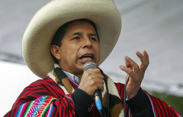 Presidente de Perú plantea castración química para violadores