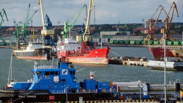 Países de la Unión Europea cerraron el acceso a sus puertos a los barcos de bandera rusa