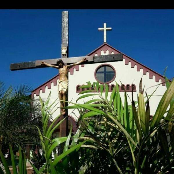 Crónica / No tiene perdón de Dios: roban a pa’i mientras daba misa