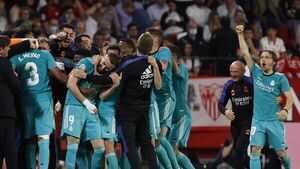 Real Madrid remonta y acaricia el título en España