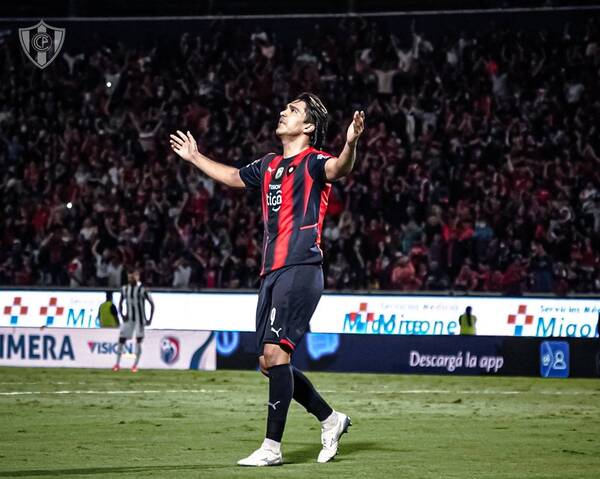 Crónica / Las lágrimas de Moreno Martins y el gol dedicado a su padre