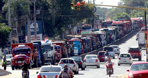 La Nación / Piqueteros anuncian nuevas movilizaciones y varios cortes de ruta