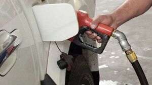 Bajan combustibles de emblemas privados entre G. 300 y G. 500