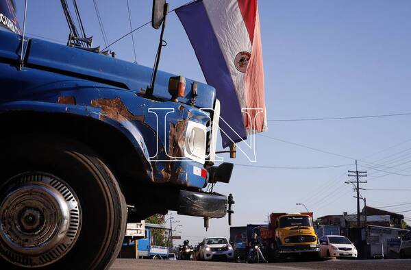 Diario HOY | Líderes camioneros esperan ‘señal’ del Gobierno: “No hemos autorizado cierre de rutas”