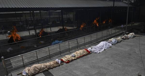 La Nación / COVID-19: India cuestiona informe de la OMS que habla de 4 millones de muertes