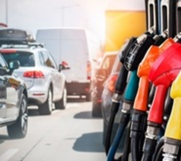 G. 500 y G. 300 bajan los precios de combustibles en emblemas privados - Paraguay.com
