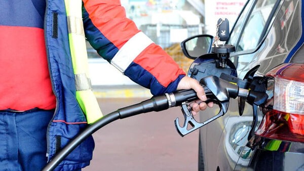 Titular de UGP propone analizar 'cuatro variables' para evitar impacto abrupto de suba de precio internacional de combustible