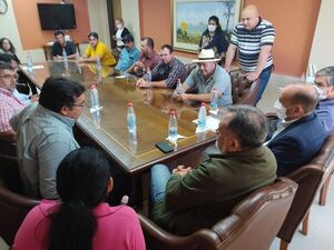 Protesta de camioneros: Senado trataría este jueves, dos proyectos de ley para que levanten manifestación  - Nacionales - ABC Color