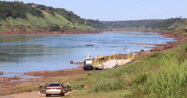 La Nación / Balsa entre Iguazú y Franco no se reactivó por nueva bajante del río Paraná