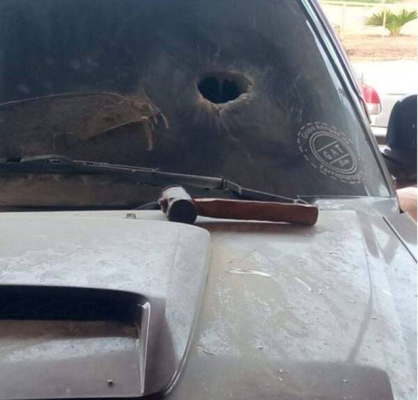 Crónica / Reventaron el auto de un empresario en Concepción