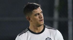 Embargan ingresos del Olimpia por caso del uruguayo Polenta