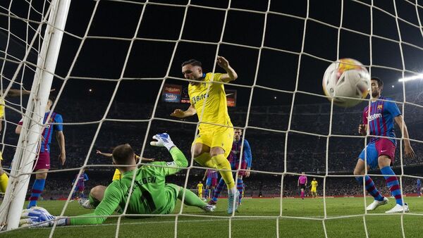 Cádiz de Santiago Arzamendia triunfa en el Camp Nou