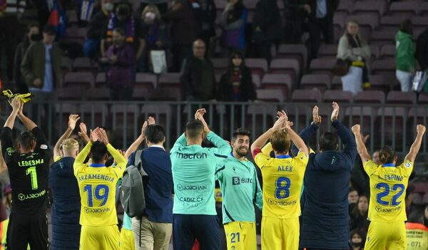 Diario HOY | El Cádiz de Santiago Arzamendia sorprende al Barcelona en el Camp Nou
