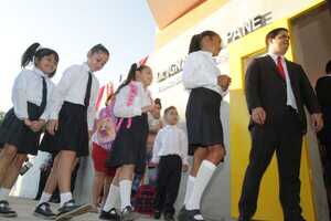 Ministerio de Educación modifica protocolo de Retorno Seguro a Clases - ADN Digital