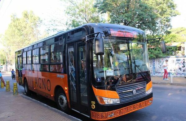 “Bibliobus”, una iniciativa de la línea 12 que fomenta la lectura en el transporte público en la semana del libro