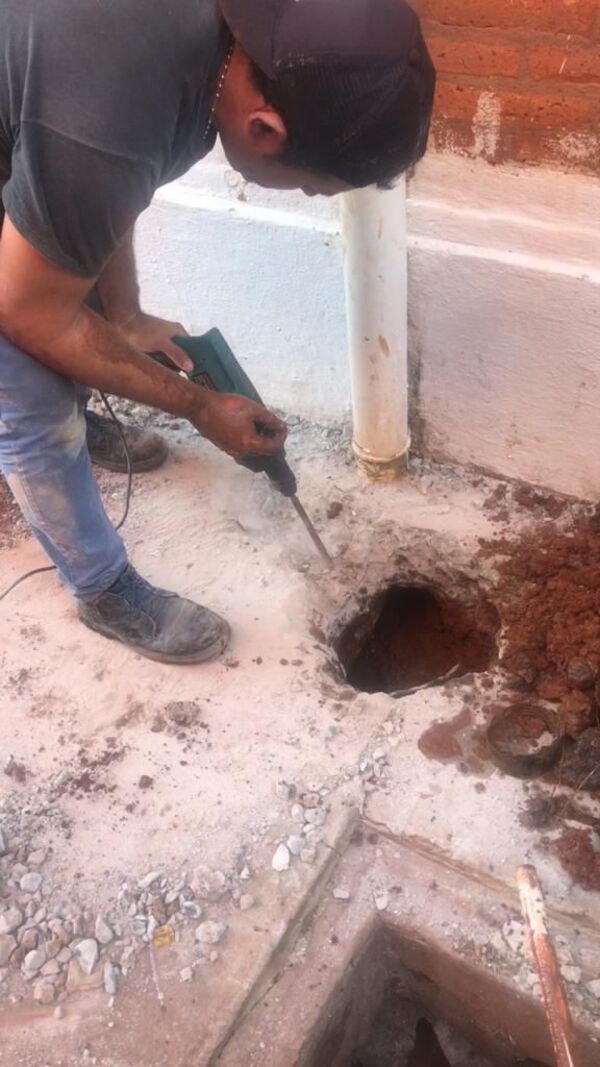 Requisan en el Cereso un teléfono vinculado a frustrado secuestro exprés en CDE - Nacionales - ABC Color