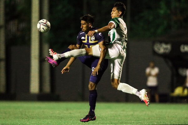 Versus / Trinidense y Rubio Ñu igualaron sin goles en el clásico de barrio - PARAGUAYPE.COM