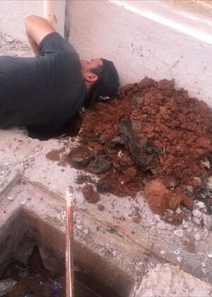 Se encuentra un teléfono celular durante un requisa en un celda del Cereso de Encarnación
