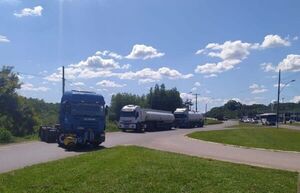 Los debilitados camioneros seguirán movilizados por dudosas exigencias