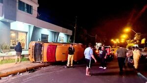 Carro de bomberos ocasiona fatal accidente de ida a un rescate