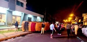 Ambulancia de bomberos involucrada en accidente fatal - Radio Imperio