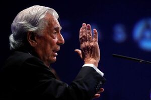 Vargas Llosa se encuentra bien tras dar positivo en coronavirus - Literatura - ABC Color
