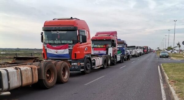 Camioneros solicitan a Petropar facilidades para la compra de combustibles