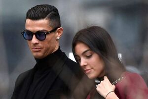 Hermana de Ronaldo confirma que la bebé del futbolista está “llena de salud” - Gente - ABC Color