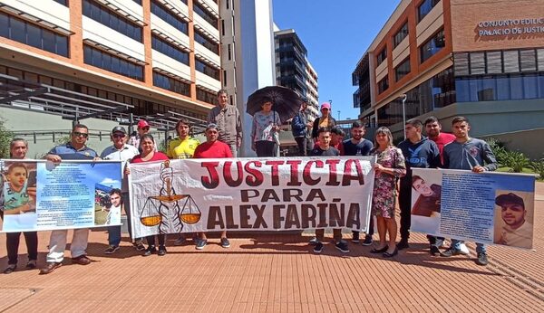 Familia pide justicia, mientras esperan juicio oral para conductor borracho que mató a joven