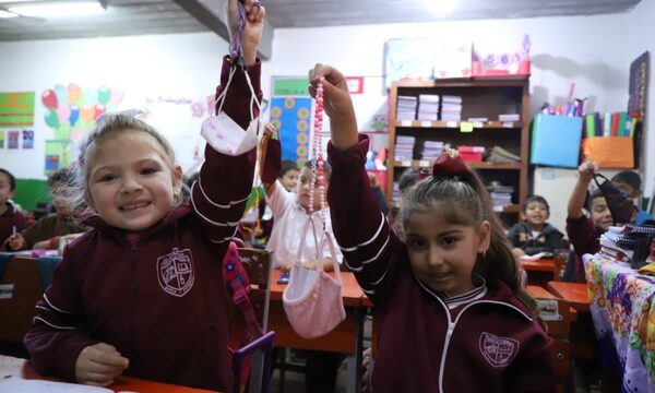 Paraguay sin tapabocas: la emoción de los ñiños en las escuelas (VIDEO)