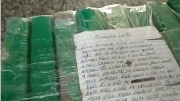 Traficante embaló droga con "oración fuerte", pero igual le agarró la policía