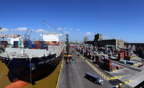 Argentina: definen paro de actividades en puertos por demoras en la Hidrovía Paraná-Paraguay