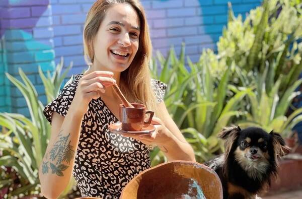 Crónica / [VÍDEO] ¡Al estilo Maga Páez! Cocinera deja la TV para ser influencer