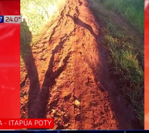 Desastroso acceso a escuela en Itapuá Poty - Paraguay.com