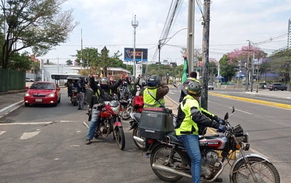Deliveries encabezarán 'caravana pacífica' contra suba de combustibles y criminalización de cierres de rutas