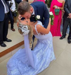 El romántico posteo de Edwin Storrer por sus dos meses de casado - Gente - ABC Color