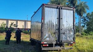Delincuentes roban camión con productos electrónicos en Luque