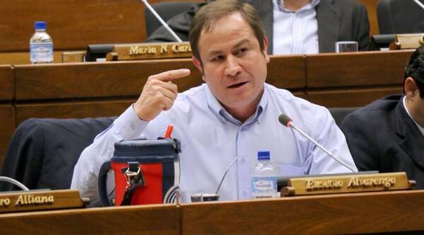 Crónica / Diputado he’i que apenas le sobran 8 millones para llegar a fin de mes