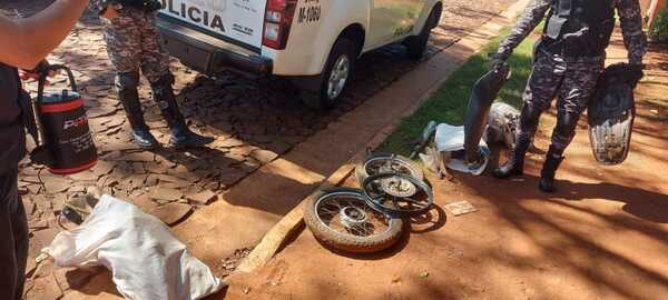Allanan e incautan partes de motocicletas en una vivienda del B° San Pedro