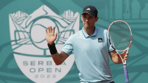 Dominic Thiem cae en su regreso