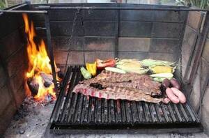 Crónica / Tuichá mba'e la envidia: Denunció a su vecino por hacer asado todos los días