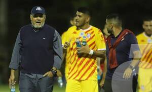 Crónica / A Bobadilla lo dejaron prácticamente solo en el "General"