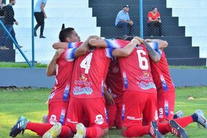 División Intermedia 2022: Iteño asalta el Tapiracuai y consigue su primera victoria - Fútbol - ABC Color