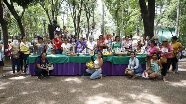 Organización de mujeres se oponen a nuevos aranceles en Clínicas