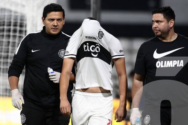 Crónica / Tremendo tyeraku de Diego Duarte: Se lesionó solito a los 4'