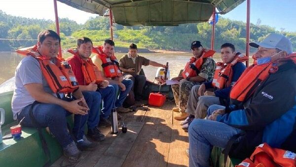 Tras 2 años, rehabilitan paso por lancha entre Itapúa y Argentina