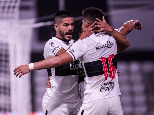 Olimpia se quedó con el clásico añejo - APF
