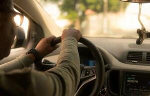 Contra suba de precio del combustible: conductores se manifestarán este miércoles