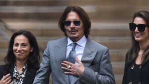 Johnny Depp: "No he golpeado a una mujer en mi vida"